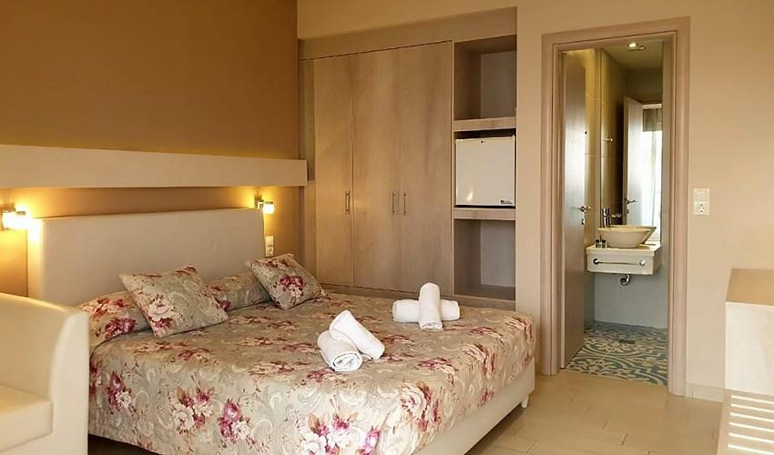 Hotel-Saradari-Beach-13.jpg