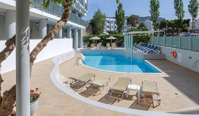 Alia-Beach-Hotel-2.jpg
