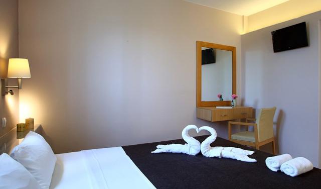 Scorpios-Hotel-12.jpg
