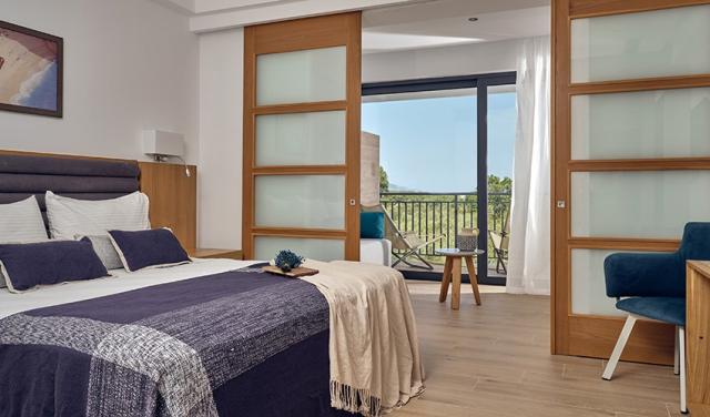 Cavo-Orient-Hotel-8.jpg