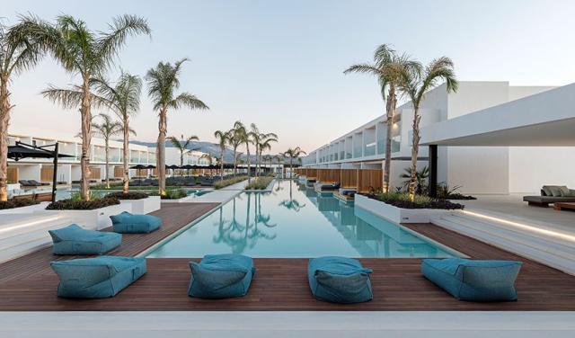 hotel-d-andrea-lagoon-suites-1.jpg