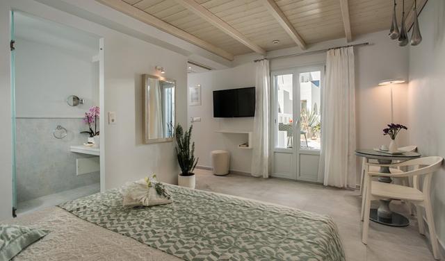 Iria-Beach-Hotel-16.jpg