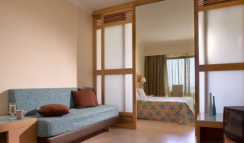 Hotel-Melia-Cosmopolitan-9.jpg