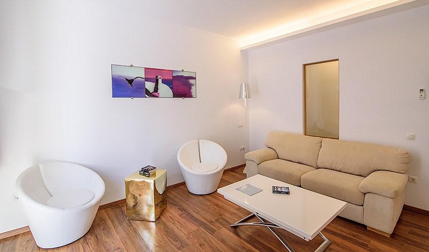 Le-mar-deluxe-hotel-spa-7.jpg