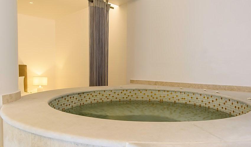 Le-mar-deluxe-hotel-spa-20.jpg