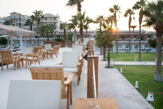 Meraki Resort