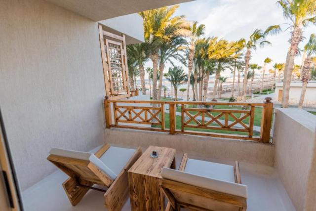 Meraki Resort
