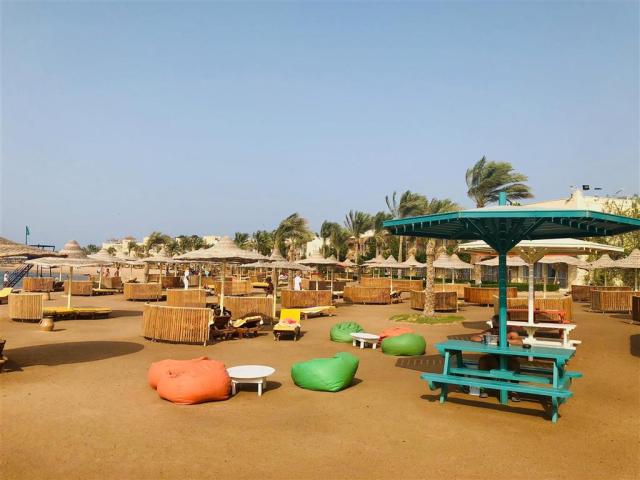 Desert Rose Resort