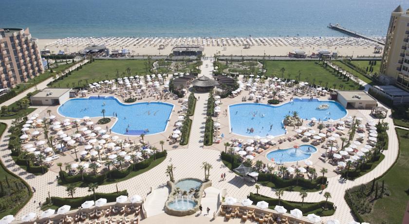 Majestic Beach Resort