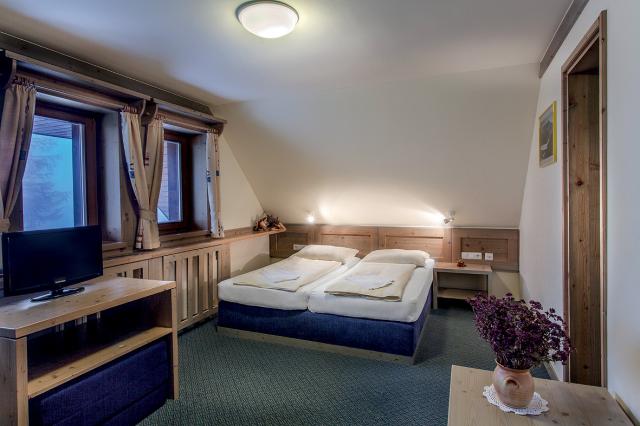 Hotel Raj