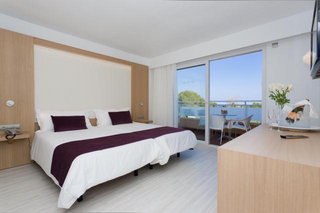 Insotel Cala Mandia