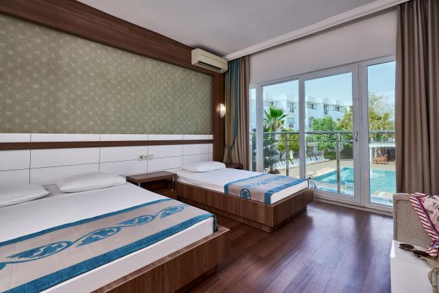 MAYA GOLF HOTEL